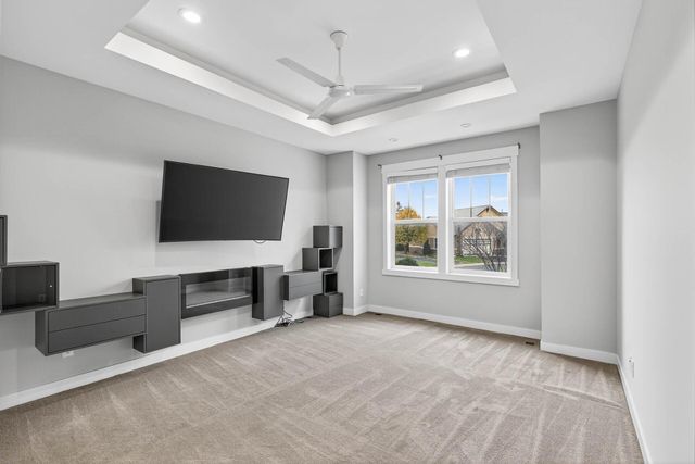 15664 Cobblestone Lake Parkway, Apple Valley, MN 55124