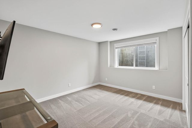 15664 Cobblestone Lake Parkway, Apple Valley, MN 55124