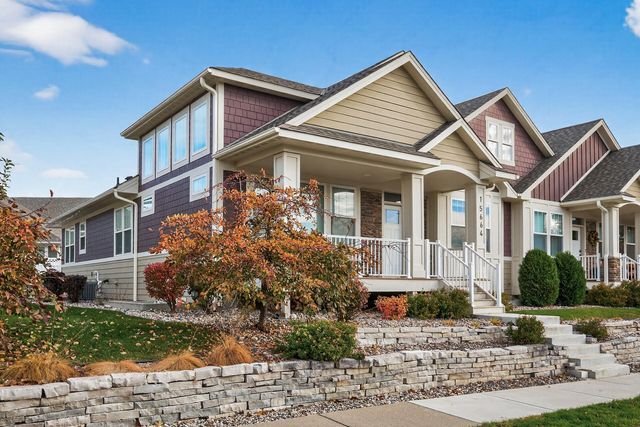 15664 Cobblestone Lake Parkway, Apple Valley, MN 55124