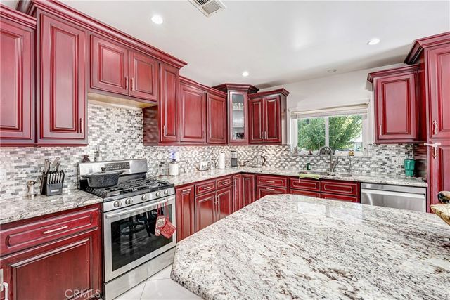 5854 Satsuma, North Hollywood, CA 91601