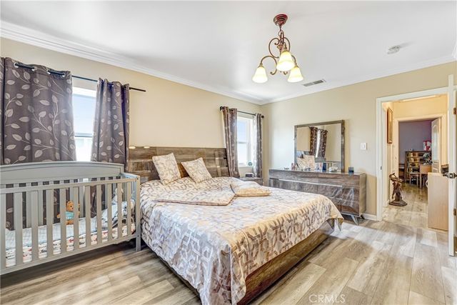 5854 Satsuma, North Hollywood, CA 91601