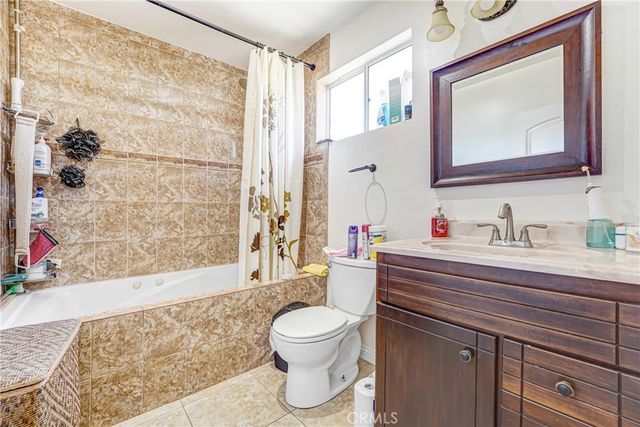 5854 Satsuma, North Hollywood, CA 91601