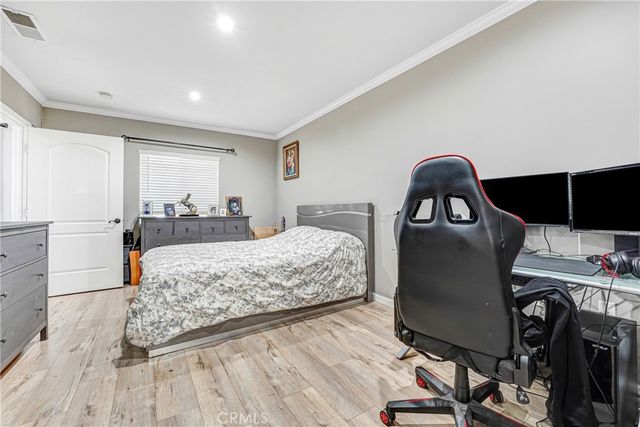 5854 Satsuma, North Hollywood, CA 91601