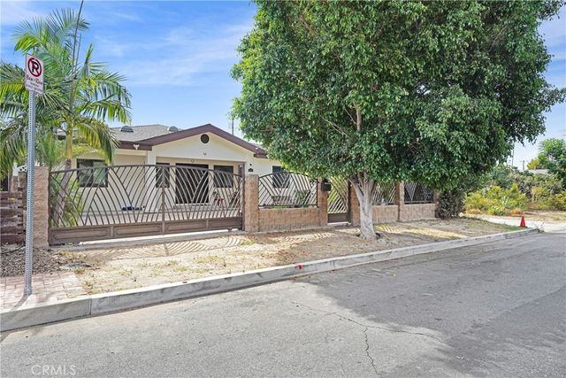 5854 Satsuma, North Hollywood, CA 91601