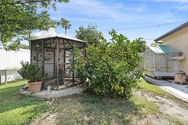 5854 Satsuma, North Hollywood, CA 91601