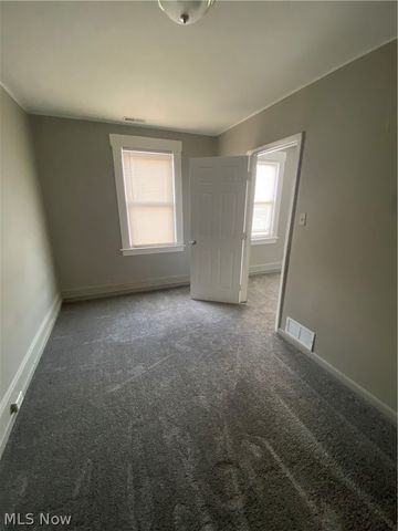 4435 State Road, Cleveland, OH 44109