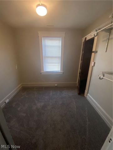 4435 State Road, Cleveland, OH 44109
