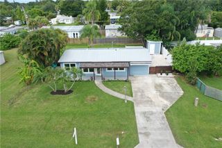 1561 3rd Court, Vero Beach, FL 32960