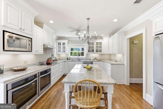 511 Dixon Drive, Gainesville, GA 30501