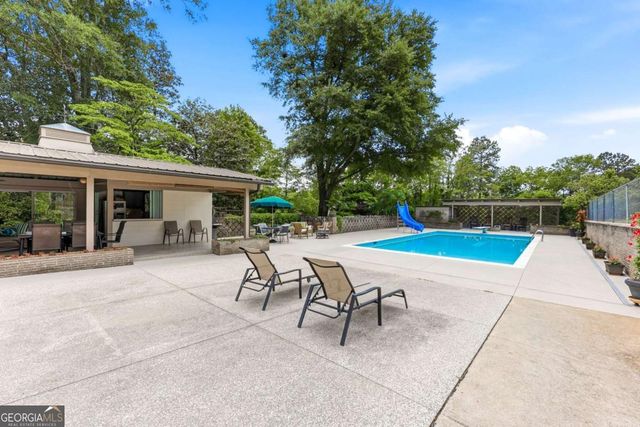 511 Dixon Drive, Gainesville, GA 30501