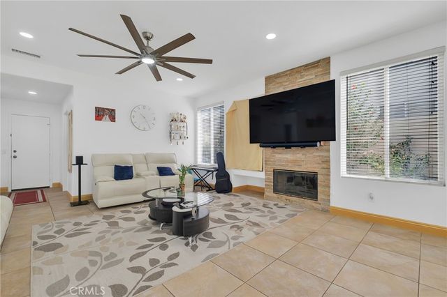 32195 Caminito Osuna, Temecula, CA 92592