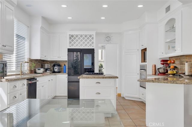 32195 Caminito Osuna, Temecula, CA 92592