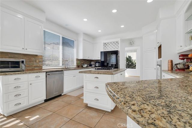 32195 Caminito Osuna, Temecula, CA 92592