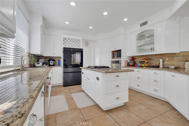 32195 Caminito Osuna, Temecula, CA 92592