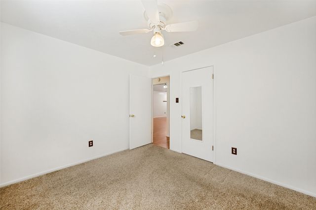 801 Brownstone Street, Euless, TX 76039