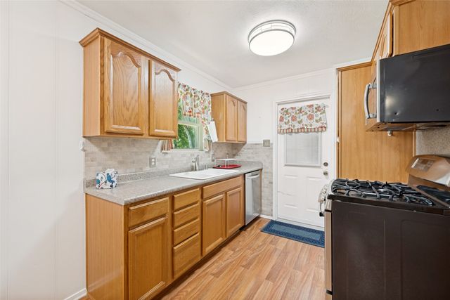 801 Brownstone Street, Euless, TX 76039