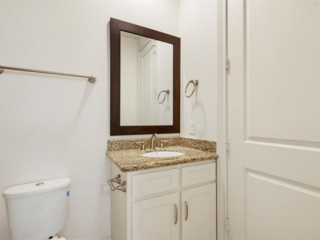 9427 London Bridge Station, Houston, TX 77045