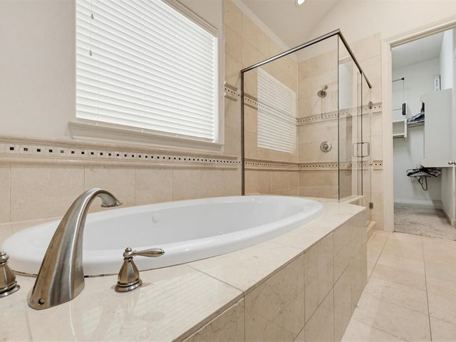 9427 London Bridge Station, Houston, TX 77045