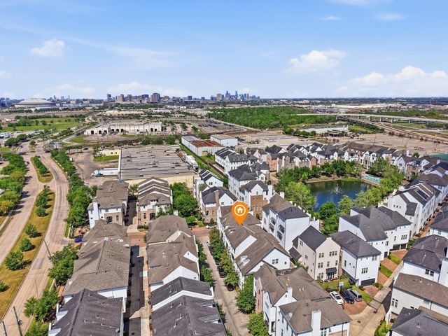 9427 London Bridge Station, Houston, TX 77045