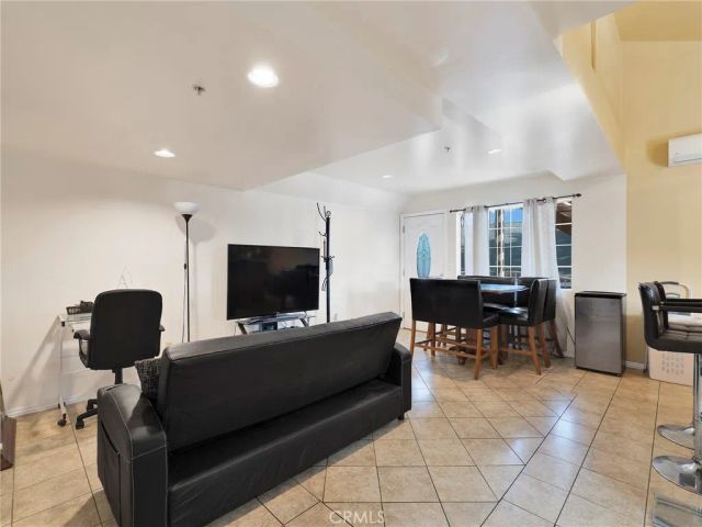 816 S Record Avenue, Los Angeles, CA 90023