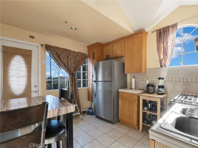 816 S Record Avenue, Los Angeles, CA 90023