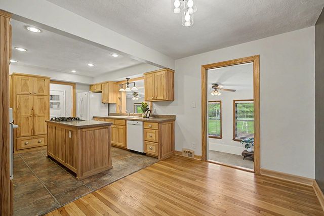 345 Ginghamsburg Road 345 Ginghamsburg Road, Tipp City, OH 45371
