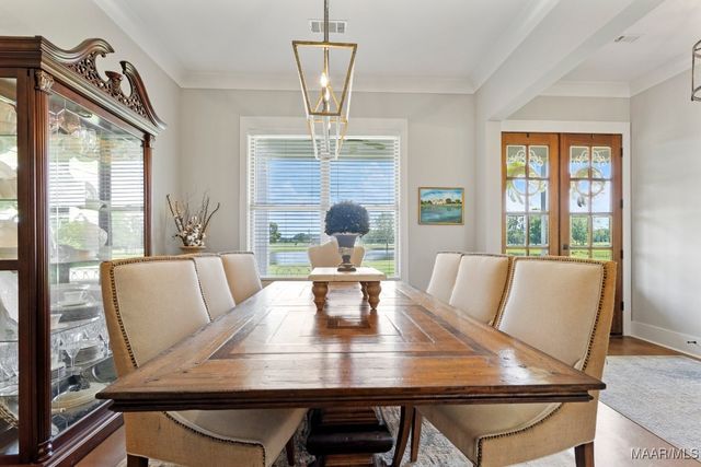 493 Lake Ridge Road, Hope Hull, AL 36043