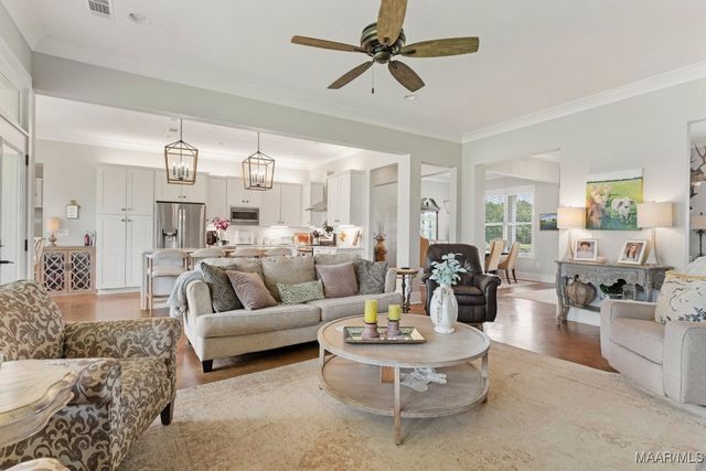 493 Lake Ridge Road, Hope Hull, AL 36043