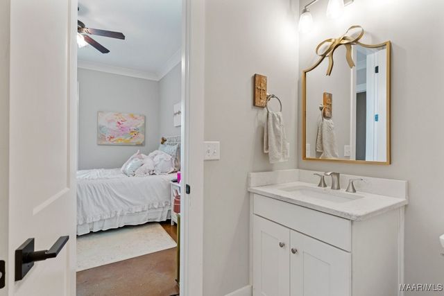 493 Lake Ridge Road, Hope Hull, AL 36043