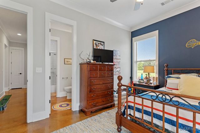 493 Lake Ridge Road, Hope Hull, AL 36043