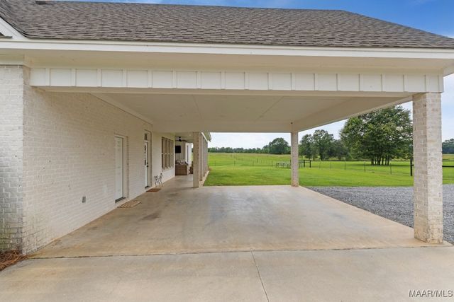 493 Lake Ridge Road, Hope Hull, AL 36043
