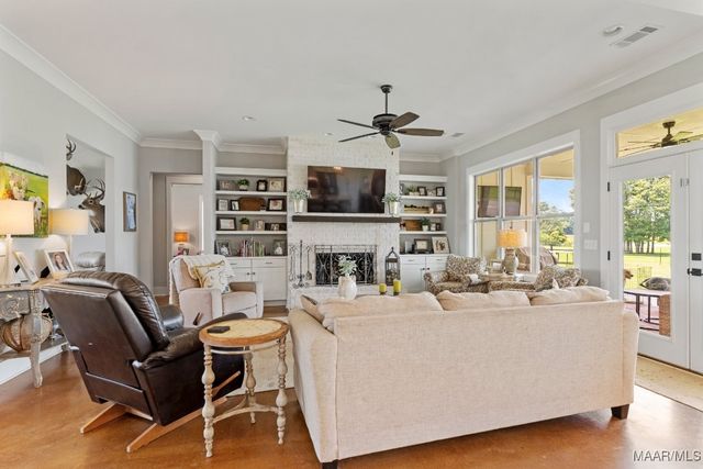 493 Lake Ridge Road, Hope Hull, AL 36043