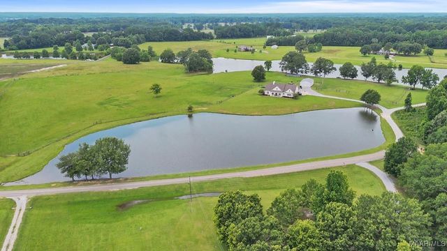 493 Lake Ridge Road, Hope Hull, AL 36043