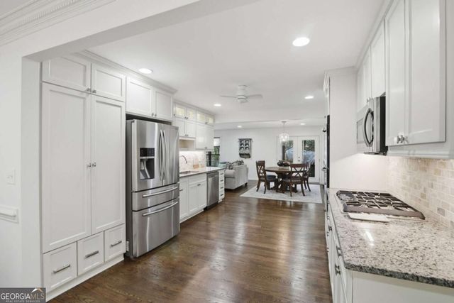2222 Chimney Springs Drive, Marietta, GA 30062