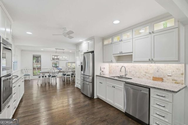 2222 Chimney Springs Drive, Marietta, GA 30062