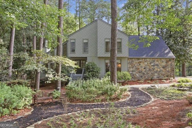 2222 Chimney Springs Drive, Marietta, GA 30062