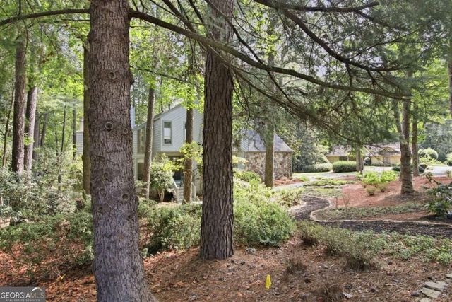2222 Chimney Springs Drive, Marietta, GA 30062