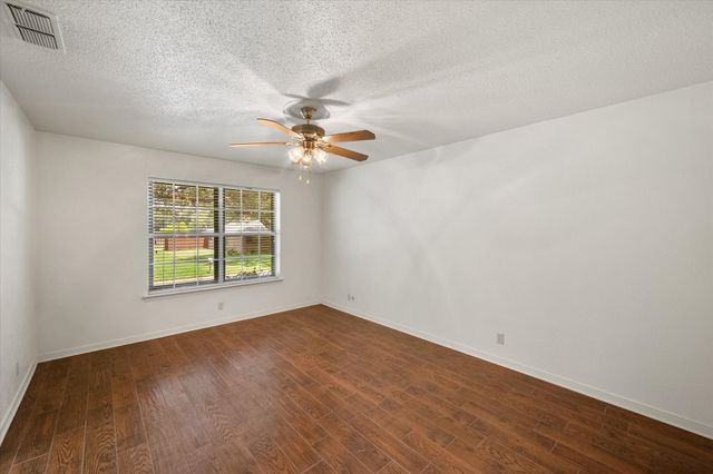 1208 Lexington Drive, Corsicana, TX 75110