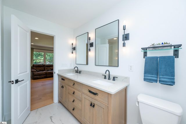 511 Woburn Court, Greer, SC 29651
