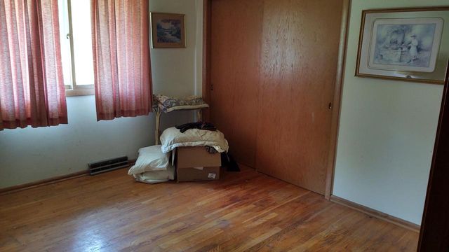 14400 W Rogers DRIVE, New Berlin, WI 53151