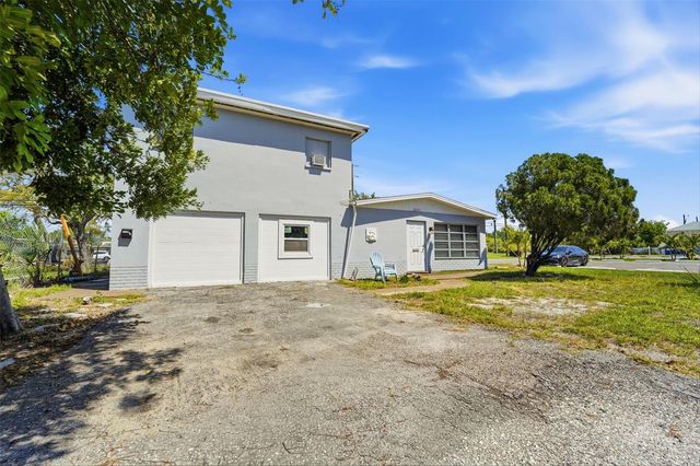 3235 EMERSON AVENUE S, St Petersburg, FL 33712