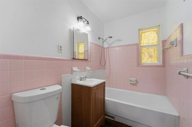 3235 EMERSON AVENUE S, St Petersburg, FL 33712