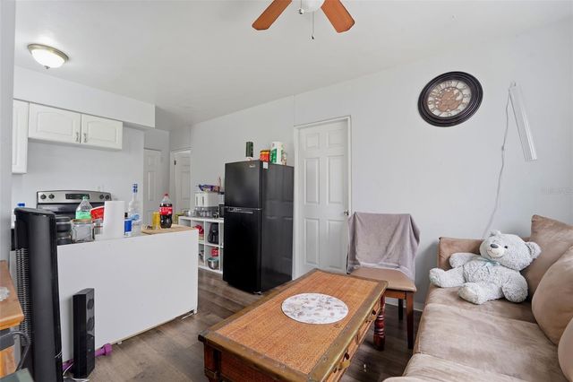 3235 EMERSON AVENUE S, St Petersburg, FL 33712