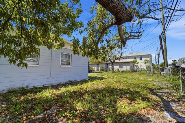 3235 EMERSON AVENUE S, St Petersburg, FL 33712