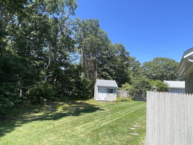 29 Lyndale Road, Yarmouth, MA 02664