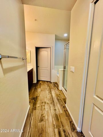 705 W QUEEN CREEK Road 1107, Chandler, AZ 85248