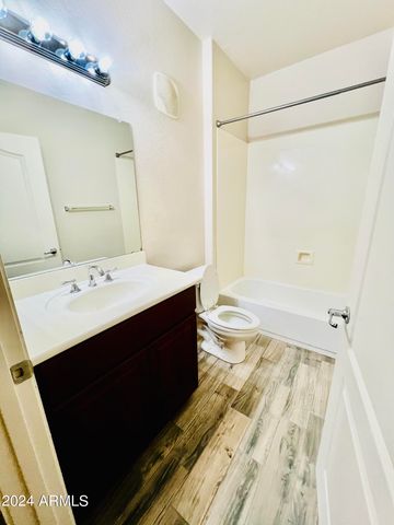 705 W QUEEN CREEK Road 1107, Chandler, AZ 85248