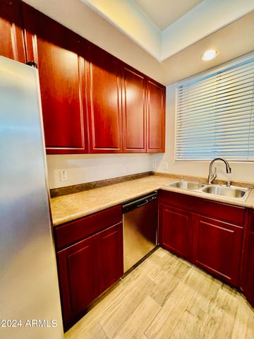 705 W QUEEN CREEK Road 1107, Chandler, AZ 85248