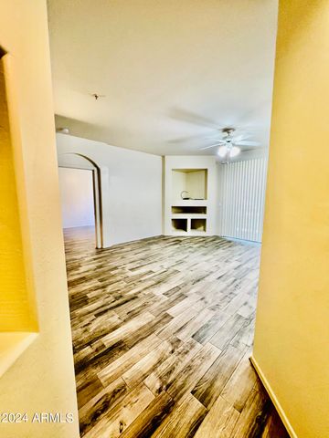 705 W QUEEN CREEK Road 1107, Chandler, AZ 85248