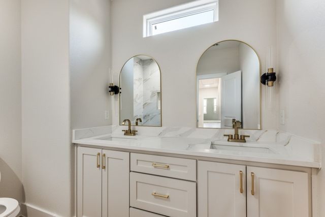 837 Stamps Avenue 835, Fort Worth, TX 76114